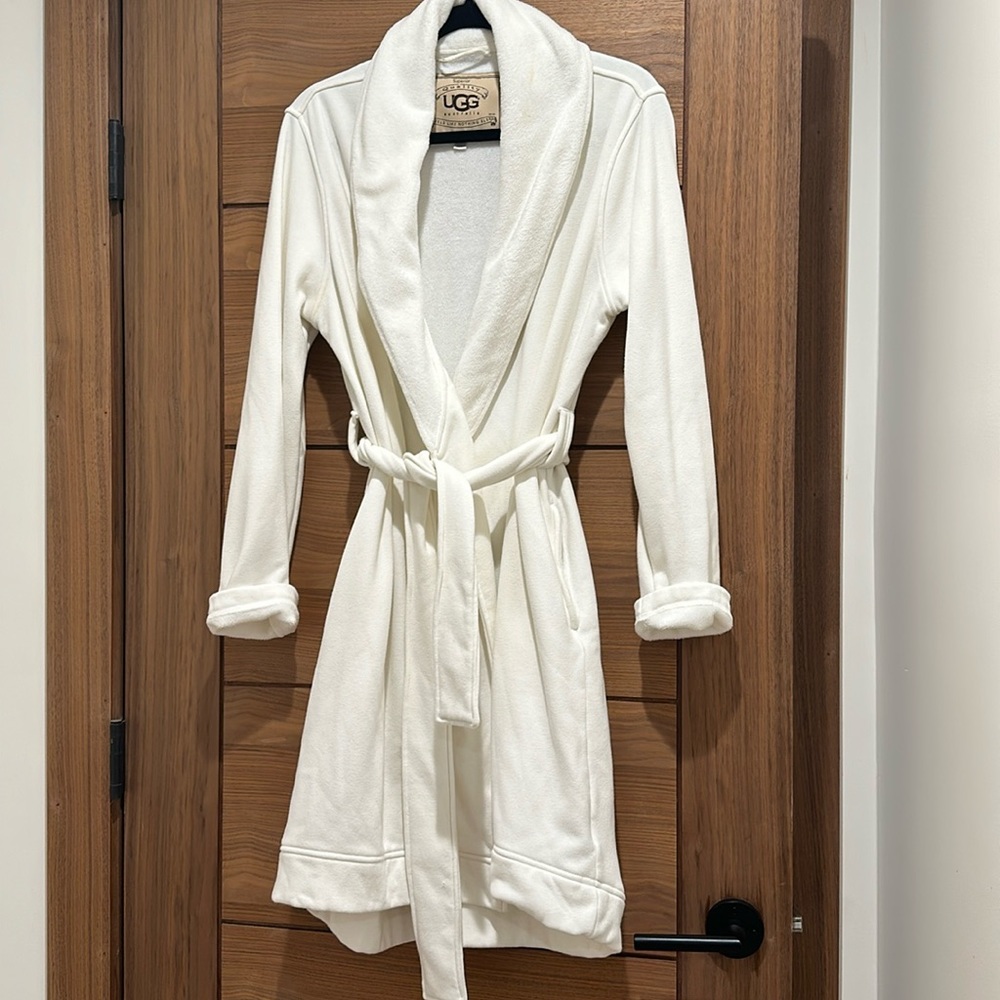 UGG bathrobe with tie